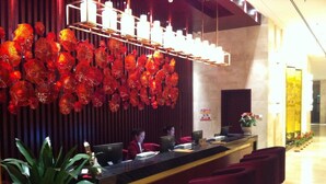 Lobby - Canal Spring Hotel (Yangzhou)