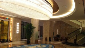 Lobby - Canal Spring Hotel (Yangzhou)