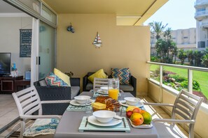 Exterior - BALLITO AFFORDABLE LUXURY BEACH FRONT (eMdloti)