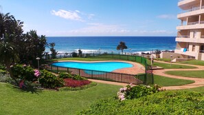 Outdoor pool - BALLITO AFFORDABLE LUXURY BEACH FRONT (eMdloti)