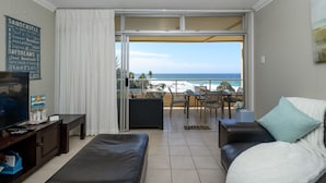 Unclassified image, 2 of 47, button - BALLITO AFFORDABLE LUXURY BEACH FRONT (eMdloti)