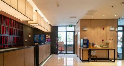 Yitel Hotel (Shenyang Sanhao Street Shengjing Hospital)