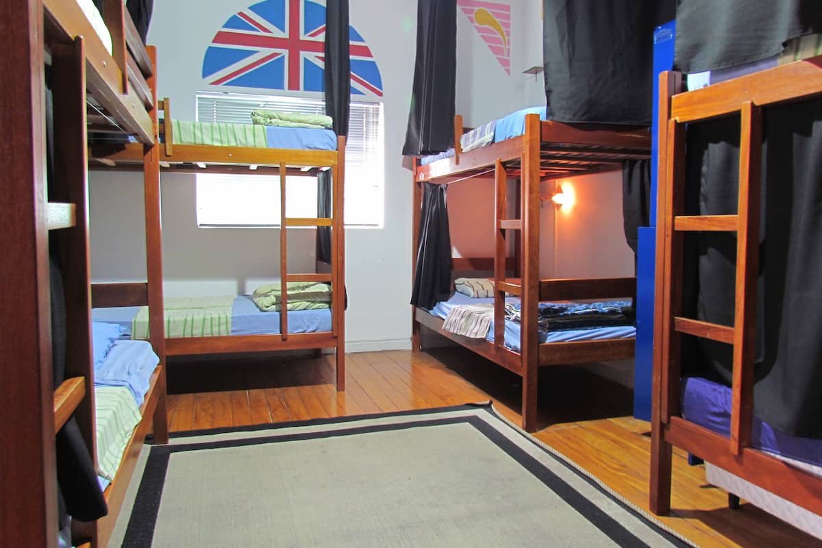 Dormitorio compartido estándar, solo para mujeres (8 Beds) | 1 habitación, cortinas blackout y insonorización