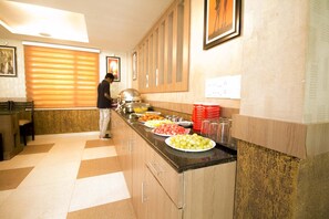 Free full breakfast