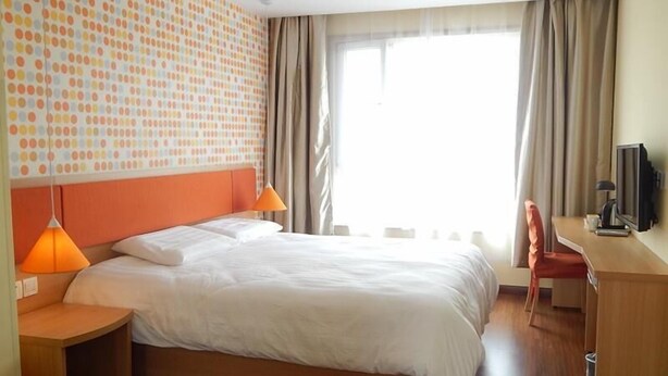 Room - Home Inn (Hainan)