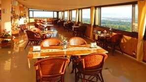 Breakfast, lunch, dinner served; Mediterranean cuisine, ocean views  - Bohol Vantage Resort (Dauis)