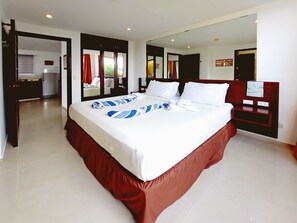 Deluxe Suite, 1 Bedroom, Kitchenette, Sea View | Free minibar, in-room safe, desk, blackout drapes - Bohol Vantage Resort (Dauis)