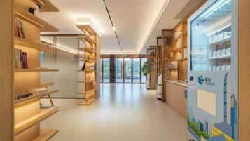 المنشأة من الداخل