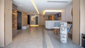 Interior - Homeinn Hotel ( Ningbo K11 Shopping Center, Jiangxia Bridge Metro Station Branch） (Ningbo)