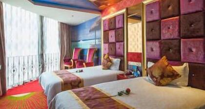 Houhai Theme Hotel