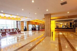 Interior - Huadong Hotel (Qitaihe (Xinjiang))