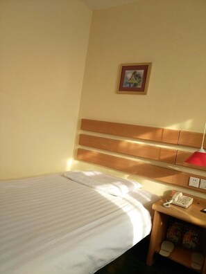 Room - Home Inn (Ürümqi)
