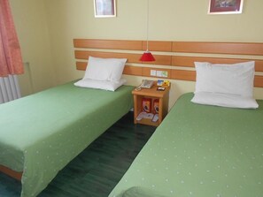 Room - Home Inn (Ürümqi)