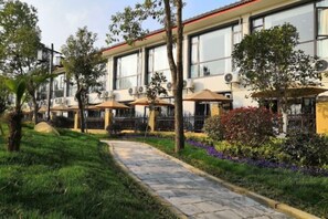 Exterior - Juhongsheng Holiday Hotel (Shou County)