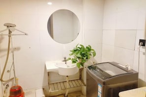 Unclassified image, 2 of 28, button - Shell Hotel (Xuzhou Xinyi Nanjing Road Railway Station) (XINYI)
