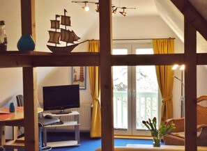 Huoneisto (#7) | Yksilöllisesti sisustettu, vuodevaatteet