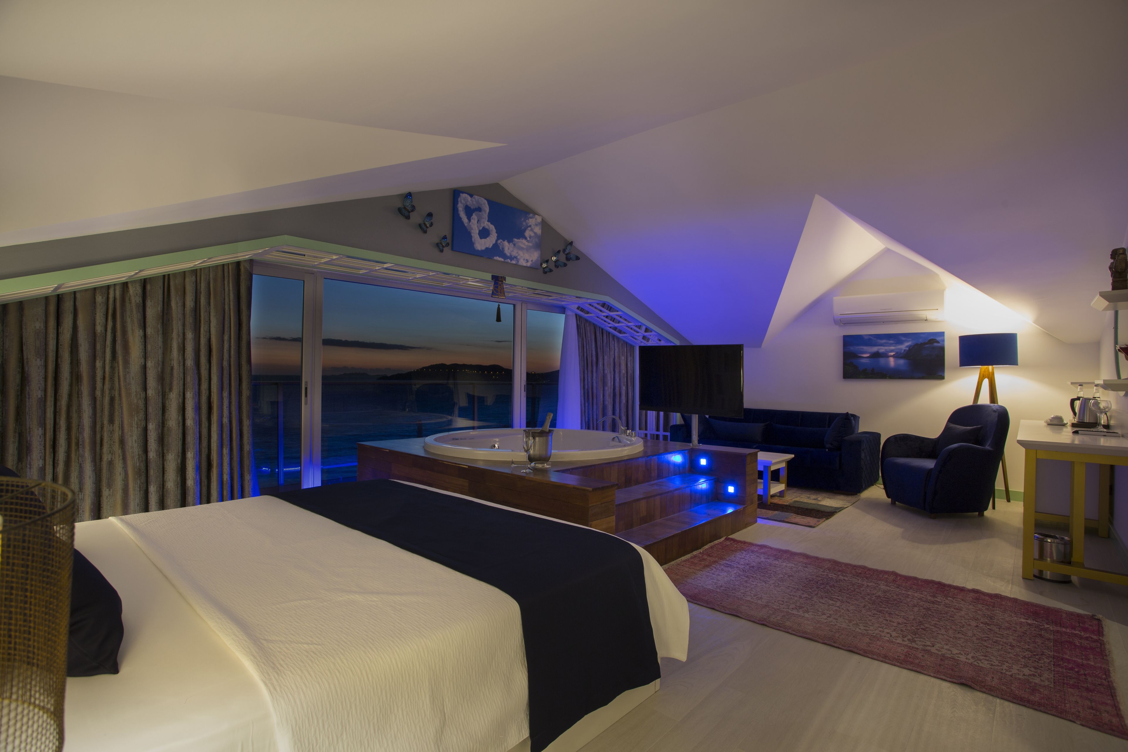 honeymoon room, 1 double bed, non smoking, sea view | view from room