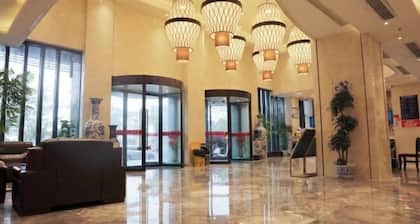 Xinji Holiday Hotel