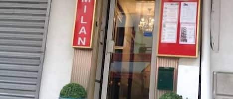 Fachada de la propiedad