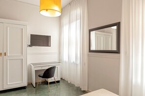 Standard Double Room | Down duvets, pillow-top beds, in-room safe, desk