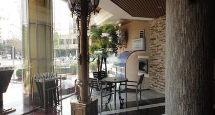 Zhonghui Fashion Hotel Maoming