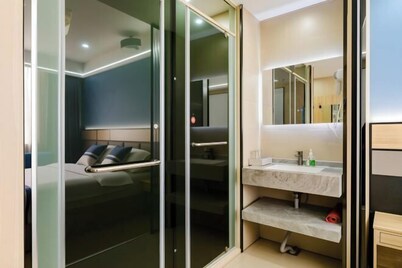 Xin'gang Fashion Hotel