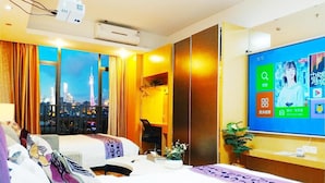 ผ้านวมขนเป็ด, โต๊ะทำงาน, ผ้าม่านกันแสง, Wi-Fi ฟรี