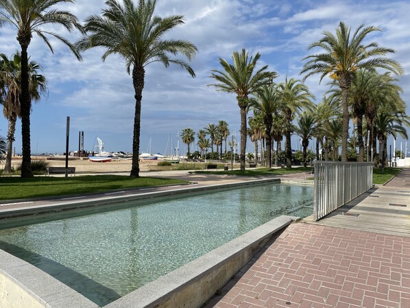 Perto da praia, 5 bares na praia