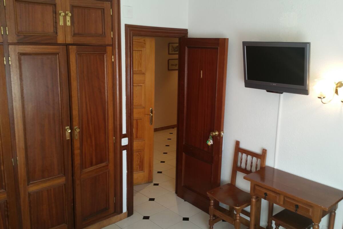 Senior Room, Private Bathroom, City View | Room amenity