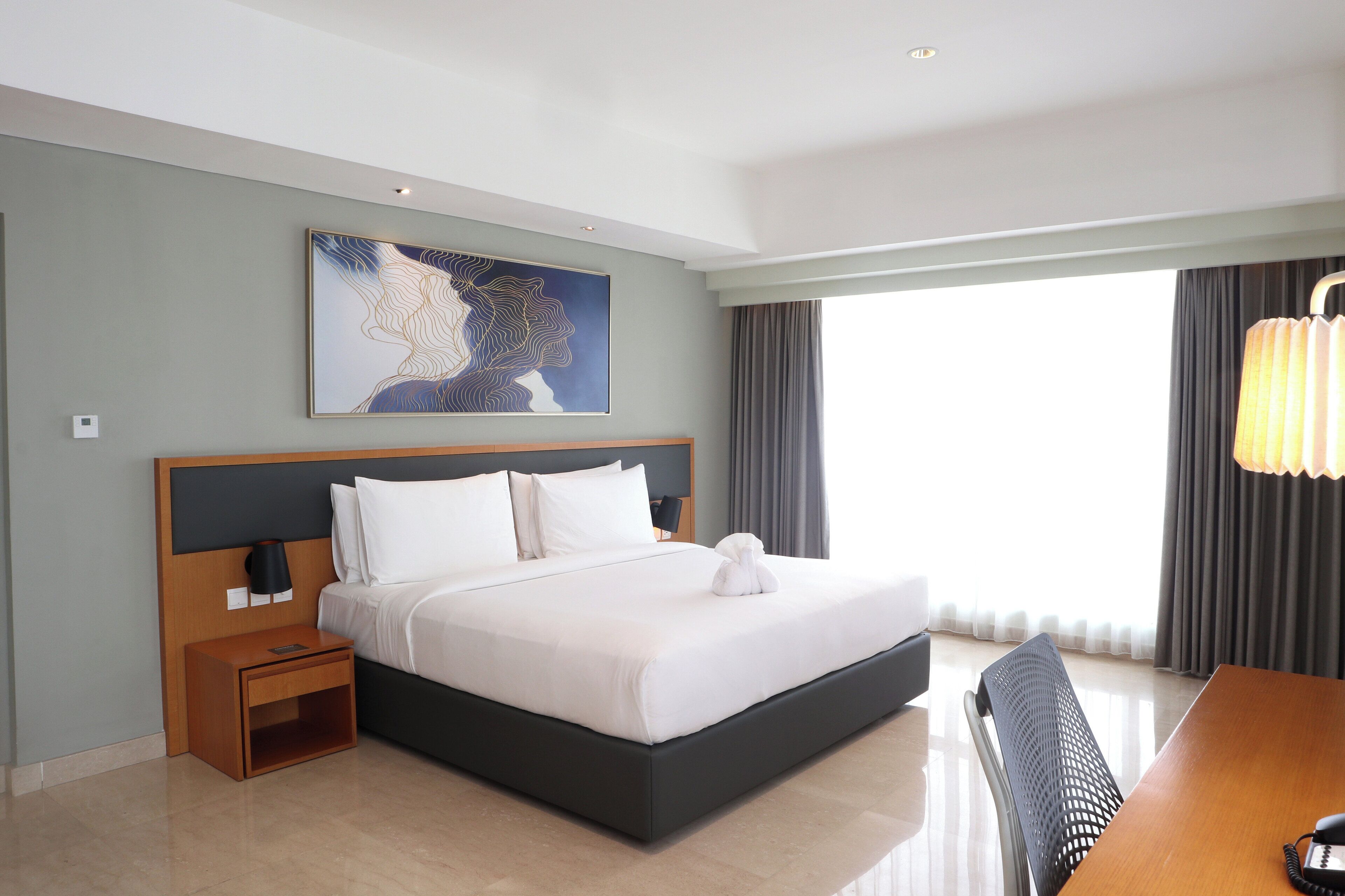 Suite, 1 Bedroom, City View (Dining) | In-room safe, desk, laptop workspace, blackout drapes