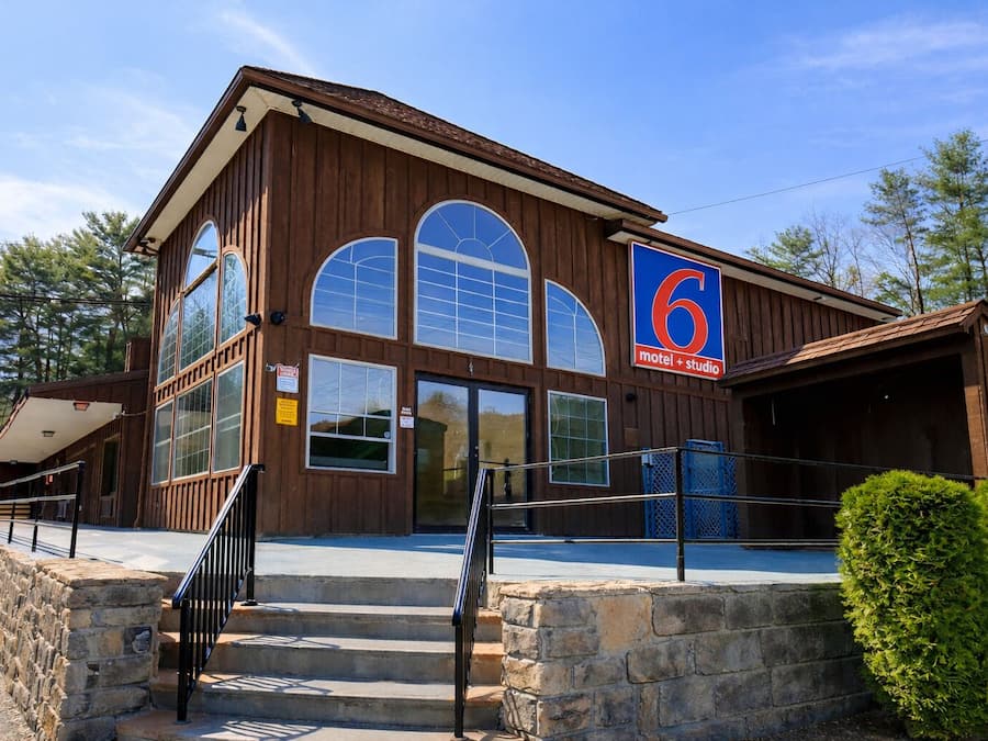 Façana frontal de l'allotjament