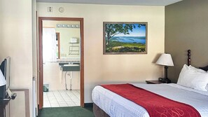 View from room - Motel 6 Lake George, NY – Adirondacks  (Lake George)