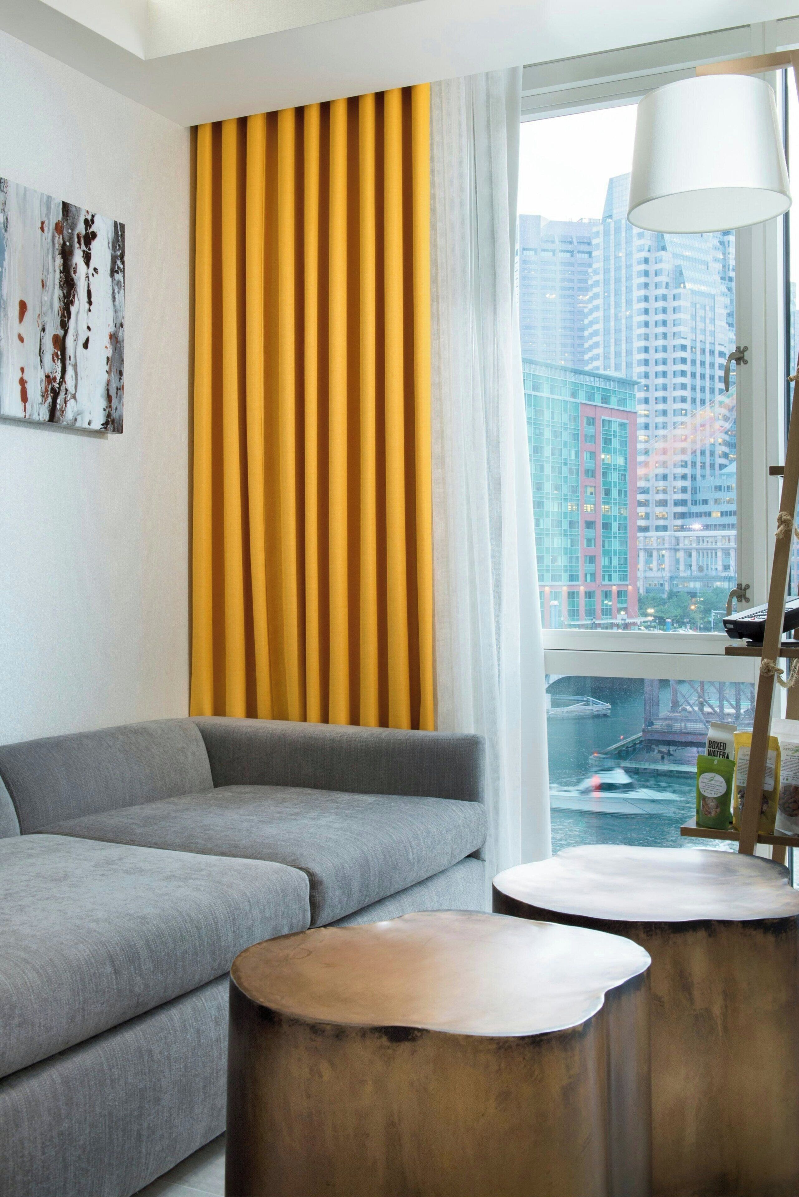 Premium bedding, minibar, desk, iron/ironing board