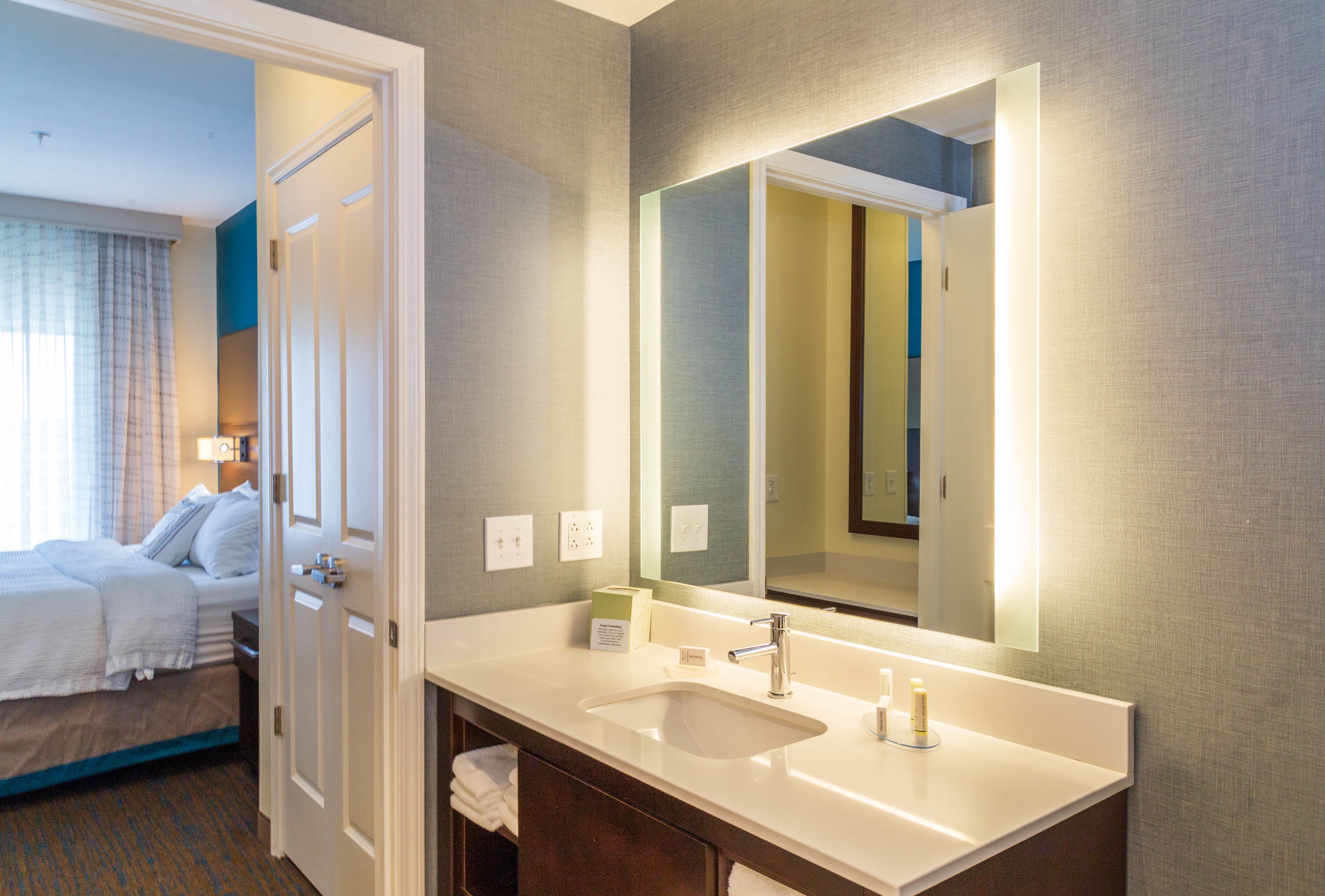 studio, 1 king bed, non smoking | bathroom sink