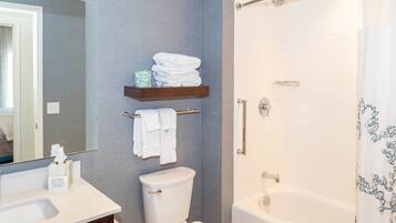 Suite, 2 Bedrooms | Bathroom