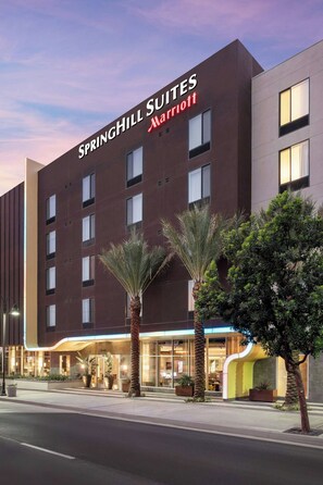 Exterior - SpringHill Suites Los Angeles Burbank/Downtown (Burbank)