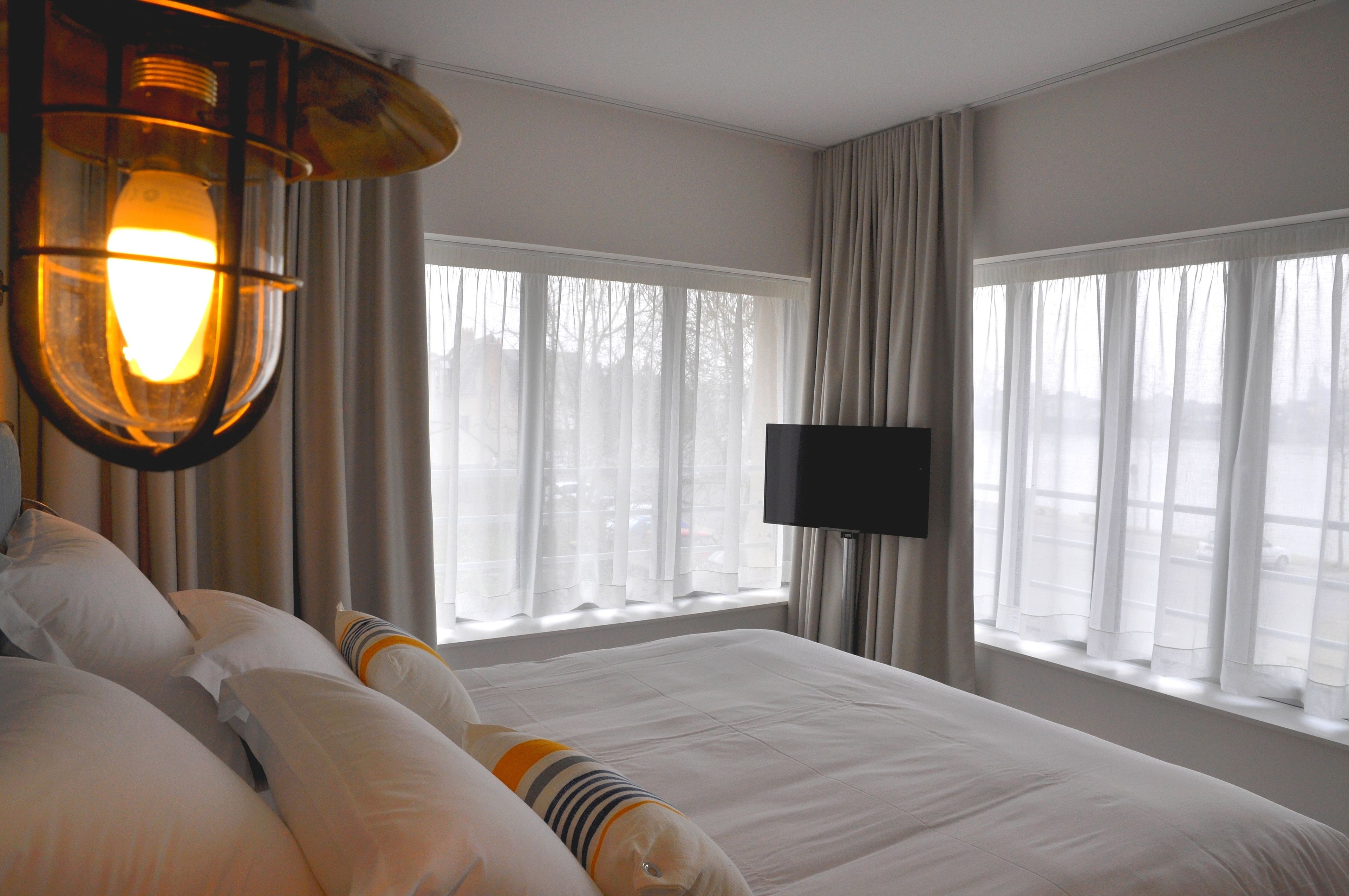 1 bedroom, premium bedding, minibar, in-room safe