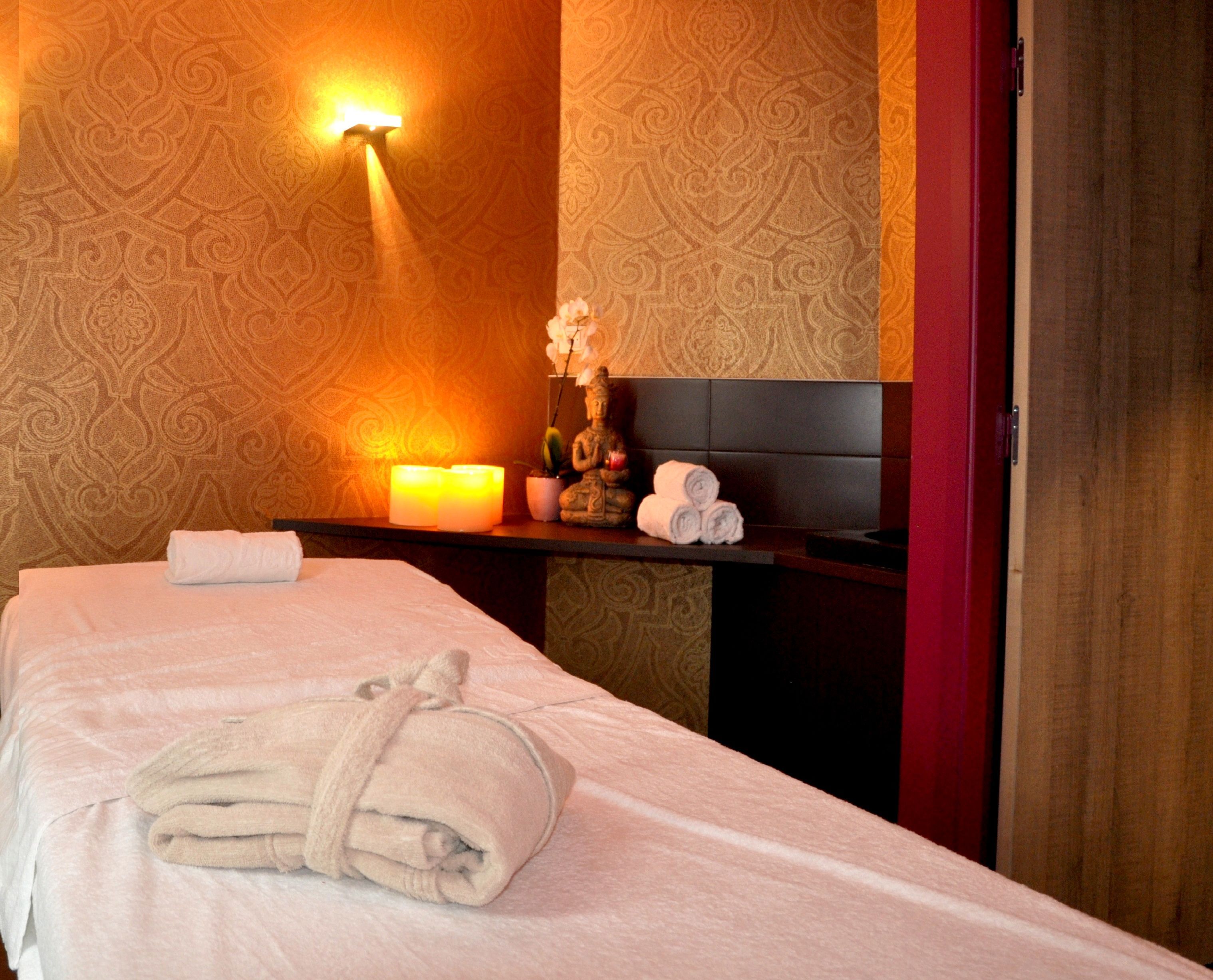 steam room, massages