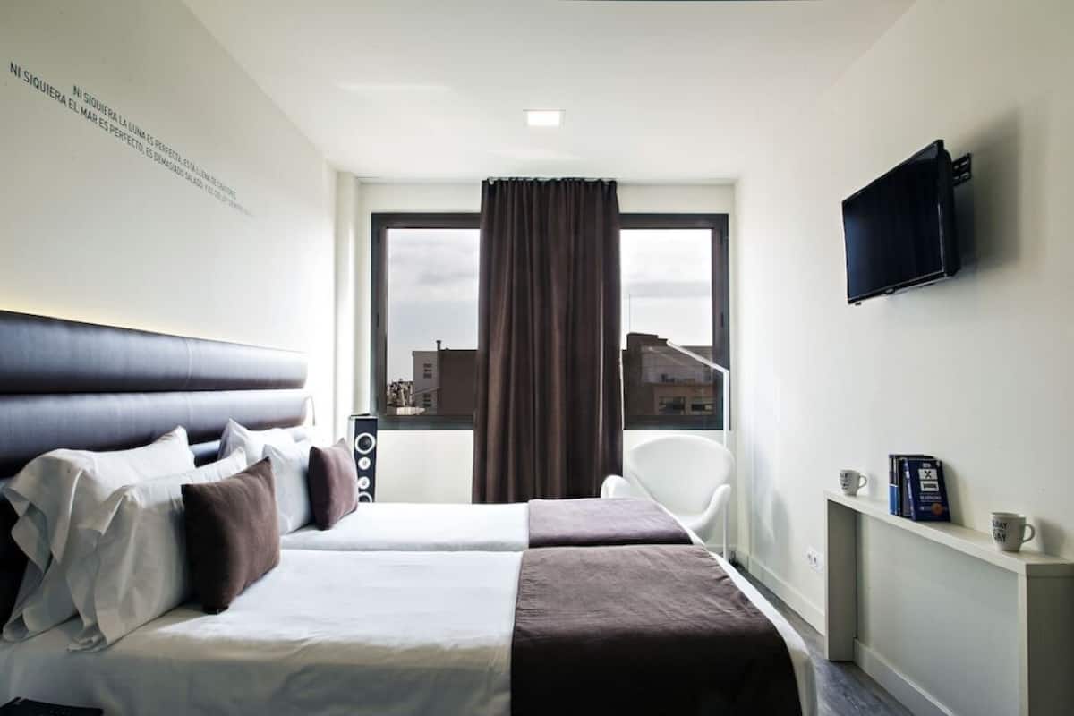 Minibar, safe på rommet, blendingsgardiner og lydisolert