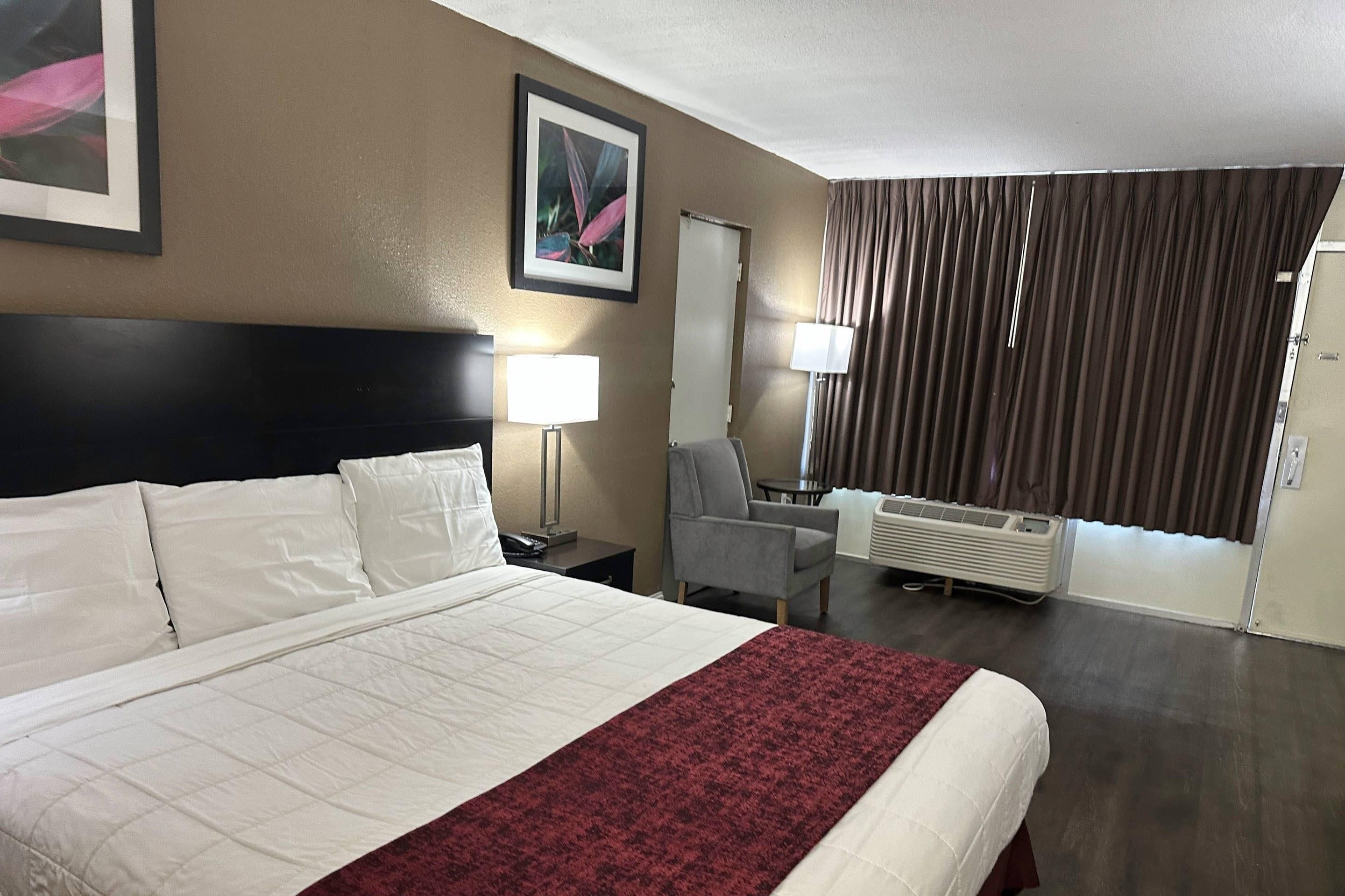 Bureau, Wi-Fi gratuit, draps fournis