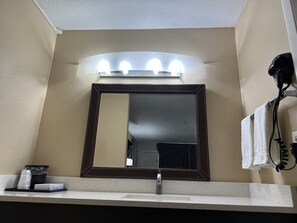 Standard Room, 1 King Bed, Smoking | Bathroom | Bathtub, free toiletries, hair dryer, towels