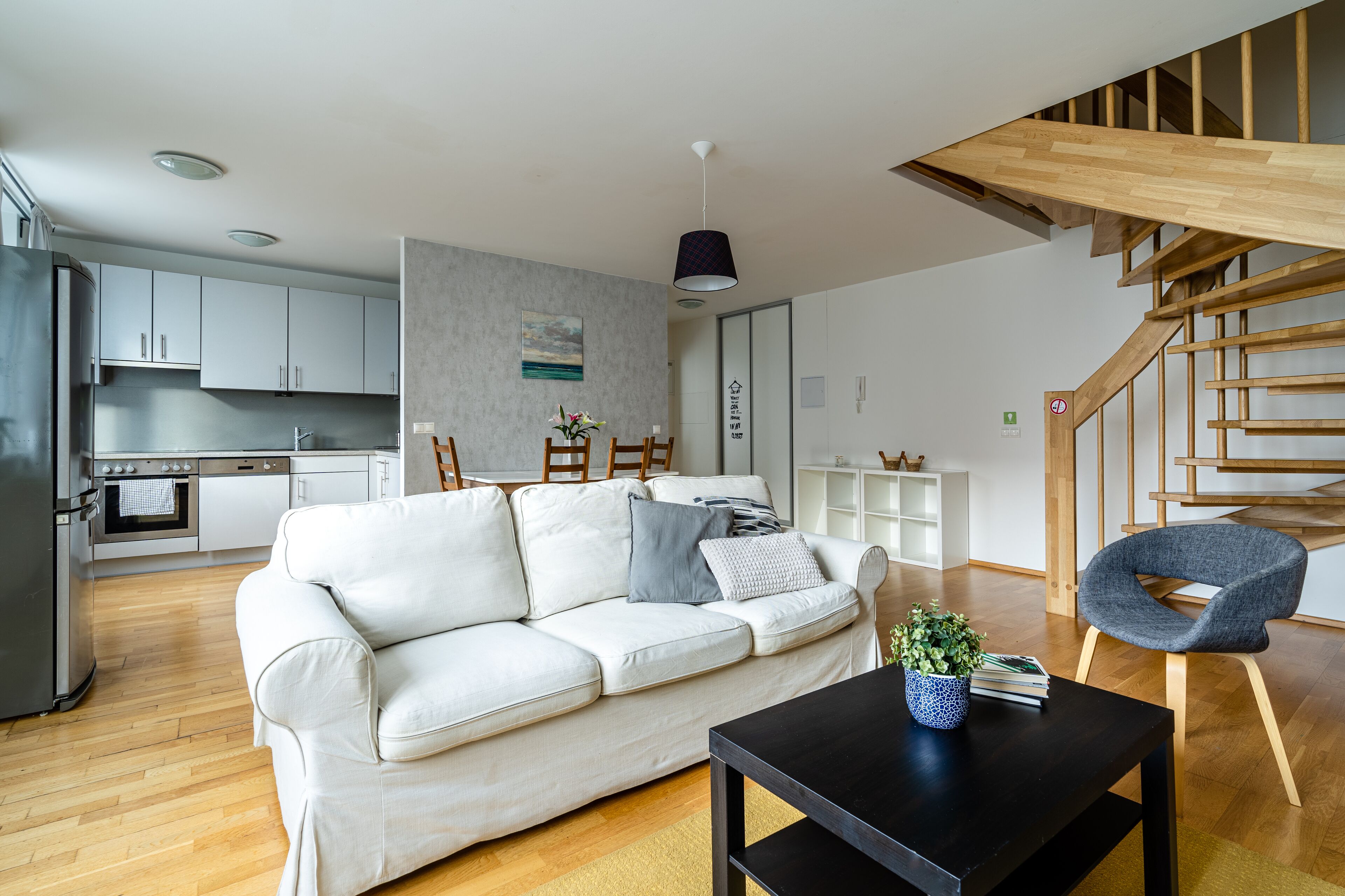 Deluxe-Maisonette, 3 Schlafzimmer, Balkon | Wohnbereich