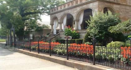 Boggs Mansion