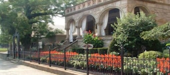 Boggs Mansion