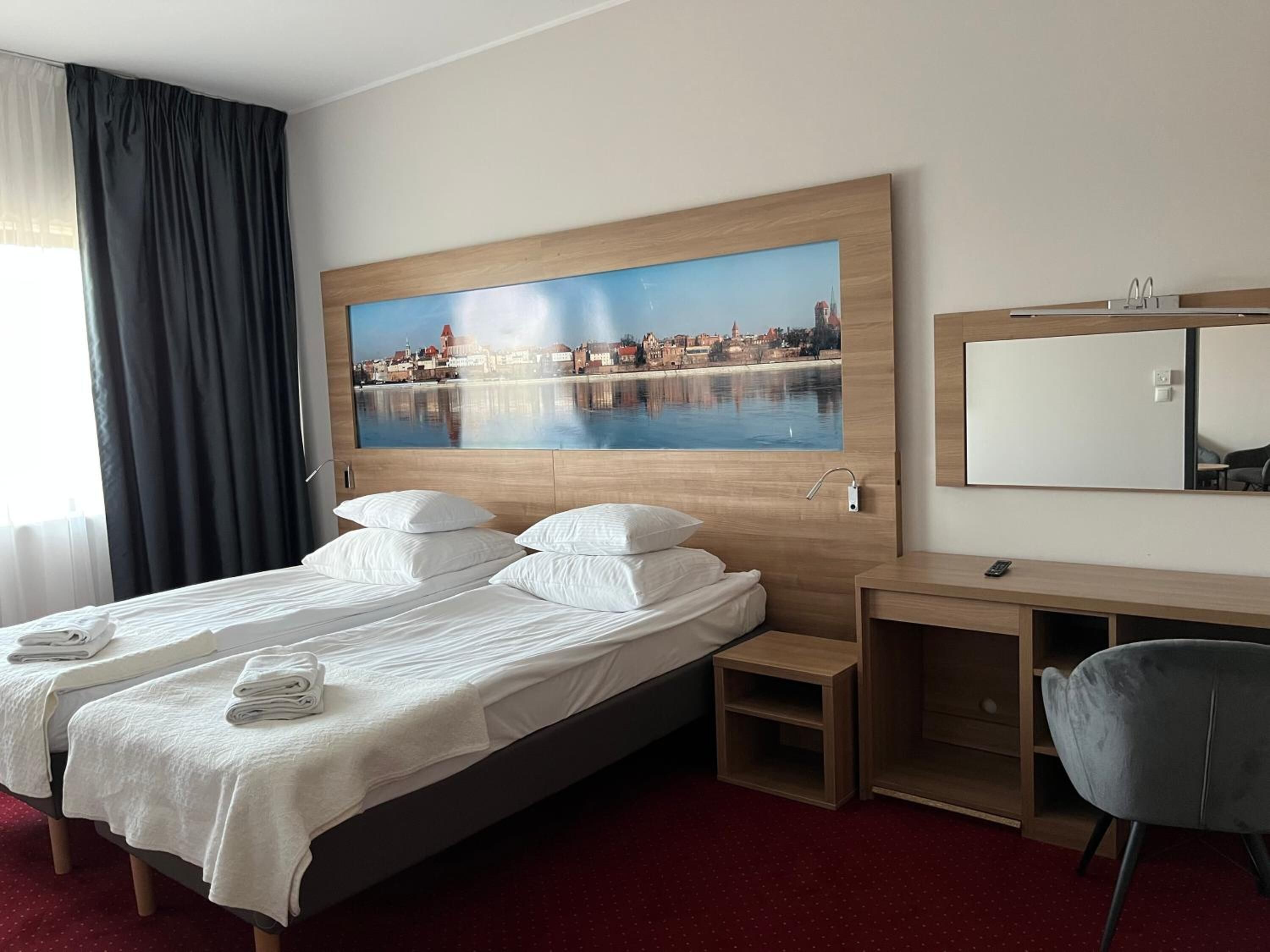Desk, cribs (free), rollaway beds (surcharge), WiFi (free)