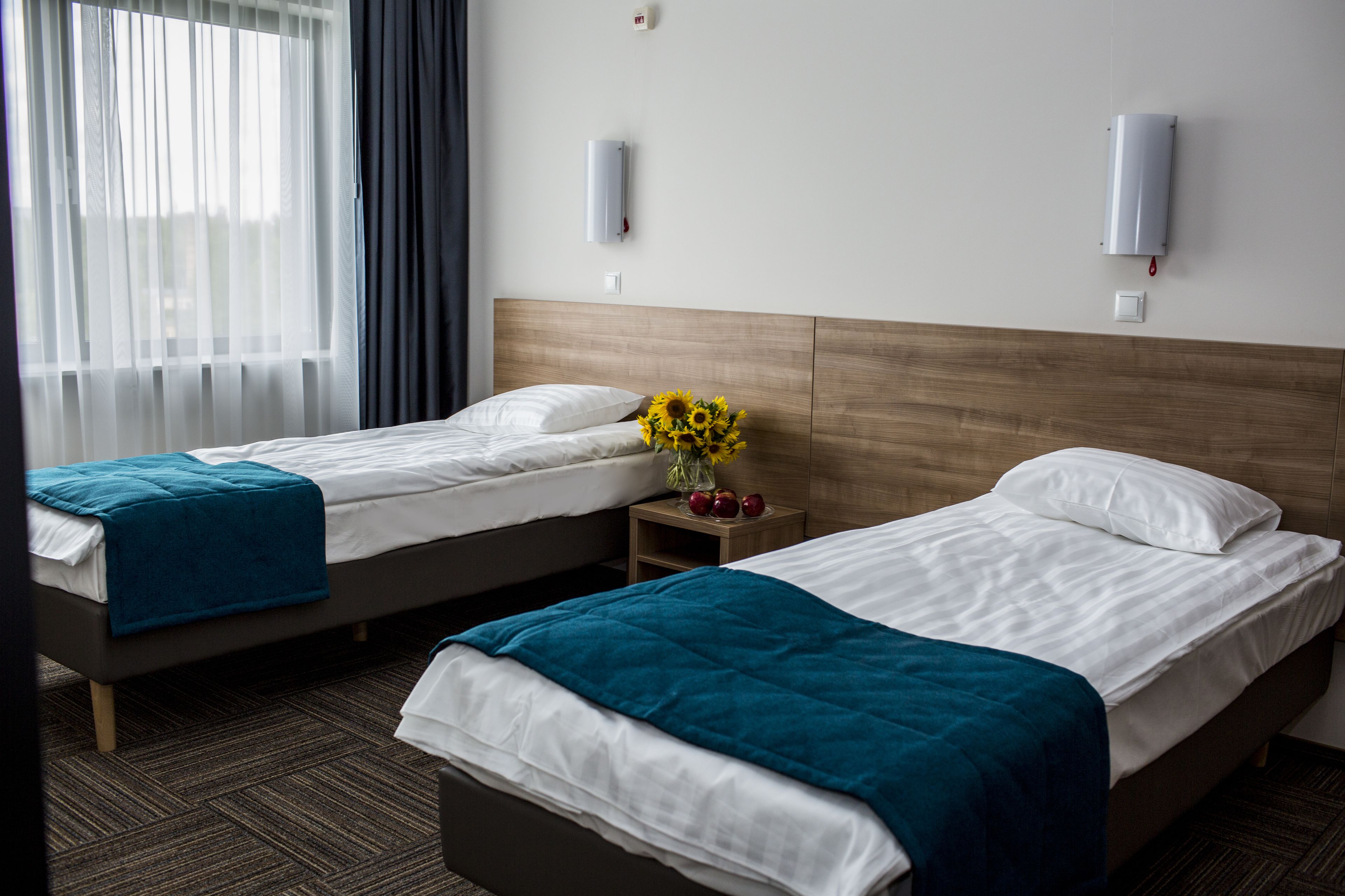 desk, free cots/infant beds, rollaway beds, free wifi