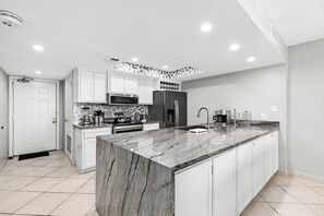 Luxury Condo, 2 Bedrooms, 2 Bathrooms, Oceanfront | Private kitchen | Fridge, microwave, coffee/tea maker - Seabreeze 1 Condominiums (South Padre Island)