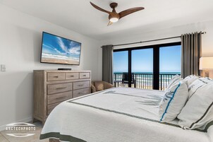 Condo superluxo, 2 quartos, 2 banheiros, de frente para o oceano | 1 quarto, roupas de cama premium, individualmente decorados