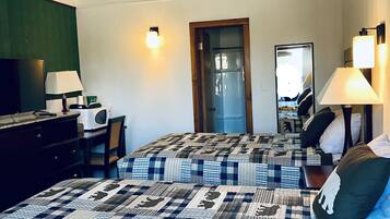 Double Room | Free WiFi, bed sheets