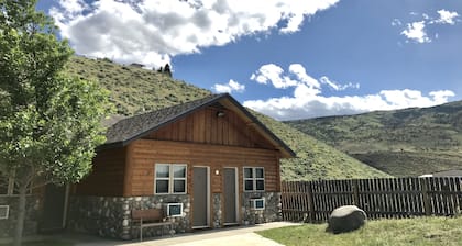Cody Holiday Lodge